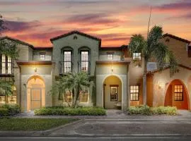 Luxury Paseo Townhome Pool Bars and Beaches