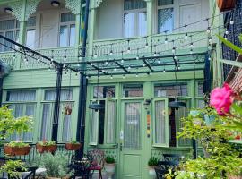 Artisan Boutique Hotel & Gallery, hotelli kohteessa Tbilisi City alueella Sololaki