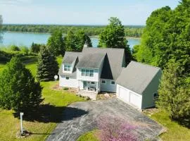 New! Sandhill House - Spectacular Lake Home!