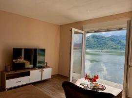 Lakeside Harmony Apartment, hotel v destinaci Golubovci