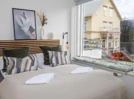 LL Properties - H81 Charming Deluxe Apartment