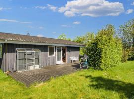 6 person holiday home in Glesborg-By Traum، فندق في Glesborg