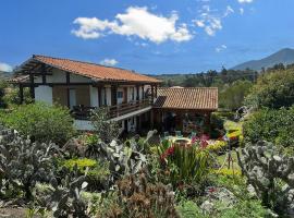 Casa Hotel un Paseo por las Nubes: Villa de Leyva'da bir tatil evi