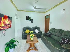 Ngoki’s comfort apartment, gistiheimili í Mombasa