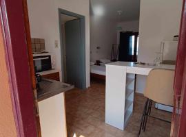 Nisaki chios apartments, appartement in Agia Ermioni