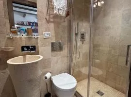 Superbe studio entièrement équipée à 1min de la mer à pieds. Menton CENTRE