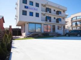 Villa Sunset Beach Mamaia Nord โรงแรมในมามายานอร์ด-เนอโวดารี