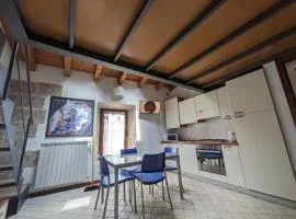 a casa di Leo