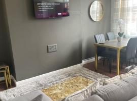 Clifton Home - Newly refurbished - Perfect for contractors!, apartemen di Killingbeck