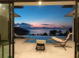 Le miroir de la mer, hotel amb banyeres d'hidromassatge a Haad Yao