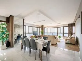 Sea View Luxury Haven Living & 3Bedrooms Seafront