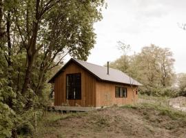 Oak House vrijstaand bad en hottub op biobrandstof, loma-asunto kohteessa Nistelrode
