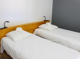 Auberge Le LEO de FOIX, farfuglaheimili í Foix