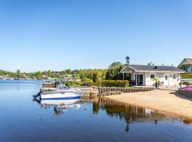 Holiday Home Ekenäs by Interhome, hotel in Ronneby