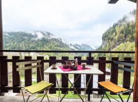 Chalet Le Grand Nant, hotel di La Giettaz