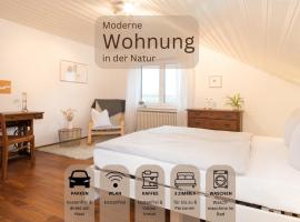 Moderne Ferienwohnung in der Natur - 3 Schlafzimmer & 1,5 Bäder, homestay in Markdorf