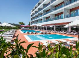 Areias Village Beach Suite Hotel, מלון באלבופיירה