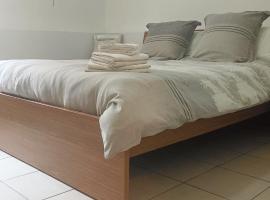MANZONI APARTS - Comfort SUITE: San Pellegrino Terme'de bir ucuz otel