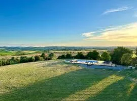 Podere Viepri - Villa in esclusiva nei Colli Senesi con Vasca idromassaggio