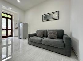 Verso il Lago, hotel Lavenóban