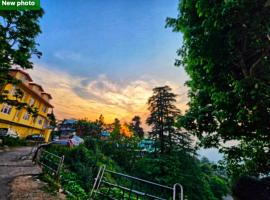 Boho Stays near mall: Shimla, Simla Havaalanı - SLV yakınında bir otel