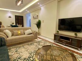 Luxury 3 bedroom Apartment with a great Seaview*, hotel en Abū Qīr