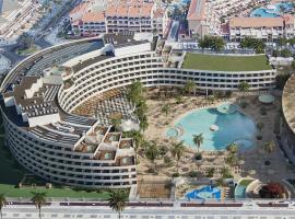 Mediterranean Palace, hotel en Playa de las Américas