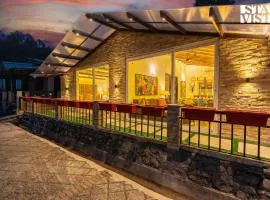 StayVista at Casa Di Oberoi with BBQ & Bonfire