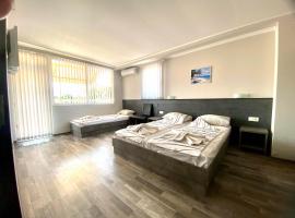 Guest house Napoli, B&B in Ravda