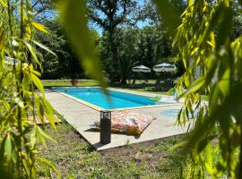 Gîtes Terra di a Bravona, Hotel in Linguizzetta