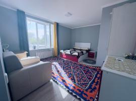 Viesnīca Guest house B&B pilsētā Kochkorka, netālu no apskates objekta Stantsiya Kayamat-Kurkol