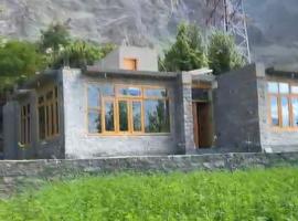 Home of golden oriole, villa in Hunza