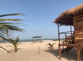 Bosofet Beach and Creek Lodge, hotell i Sanyang