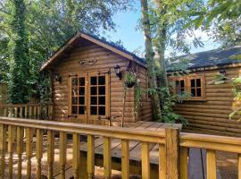 Beautiful 1-Bed Cabin in Newmarket, hotell sihtkohas Newmarket
