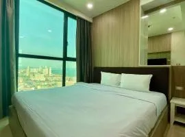 DUSIT GRAND CONDO VIEW # UTrip