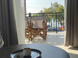 Samos Home by the sea, hotel with parking in Kámpos