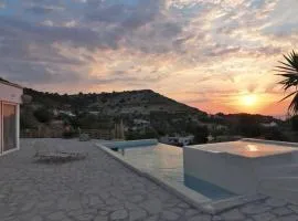 Villa Patelo with private Pool and Jacuzzi