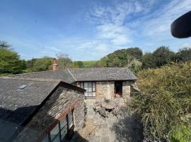 Bacchus Barn, 5 bed barn conversion, cottage in Hope-Cove