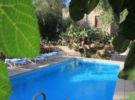 Eski Datça Pansiyon – hotel w mieście Datça