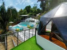 Glamping Tomaselli、マヌエル・アントニオのビーチ周辺のバケーションレンタル