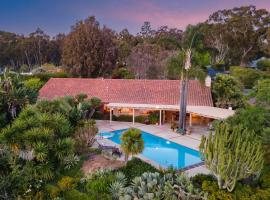 Rancho Real by AvantStay Private Pool Hot Tub Luxe Group Retreat, מלון ברנצ'ו סנטה פה