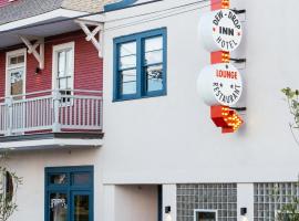 Dew Drop Inn Hotel & Lounge, hotel di New Orleans
