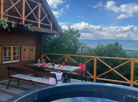 Brunarica Dežno, chalet de monta&ntilde;a en Makole