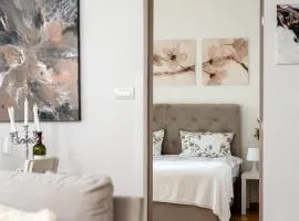 Omnia LUX