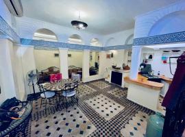 Riad Lwalidin, alojamiento con cocina en Marrakech