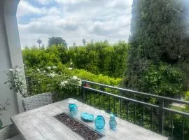 Elegant Apartment - central location