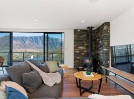 Style & Tranquillity - Eight Bedrooms, Two Houses