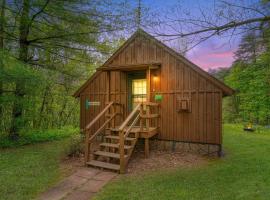 Blue Rose Cabins - Country Cottage, viešbutis mieste Loganas