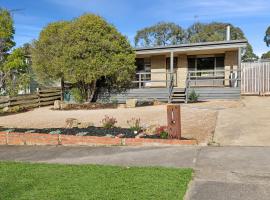 The Beach Hut - BYO Linen，安格爾西的飯店