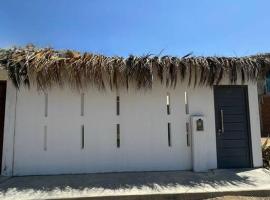 La Caba&ntilde;a de Acapulco, hotel com estacionamento em Zorritos